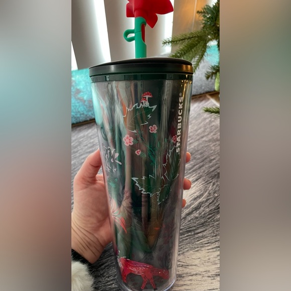 NWT - 2022 Starbucks Woodland Berry Holiday 24oz Tumbler w/ Poinsettia Straw Top - Picture 3 of 9